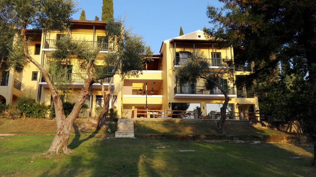 Intermezzo Appartamento Kontokali Esterno foto